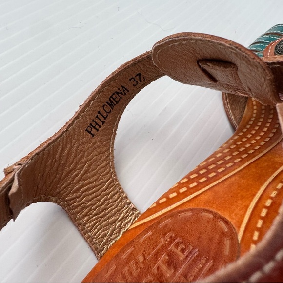 L’artiste philomena t-strap heeled sandals flower design and medallion size 37 - Picture 7 of 14